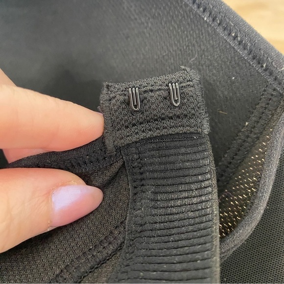 Victoria’s Secret VSX Sport Bra Heathered Black, Victoria Sport Women's Size 36D - Picture 9 of 14